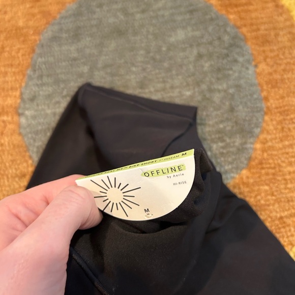 NWT Offline by Aerie Real Me Bike Short 7” Inseam Black Crossover Waistband M - Picture 6 of 8